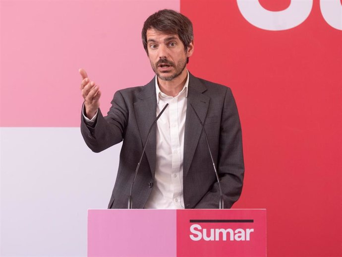 El portavoz de Sumar, Ernest Urtasun, durante una rueda de prensa tras la Ejecutiva del partido, a 13 de mayo de 2024, en Madrid (España). 