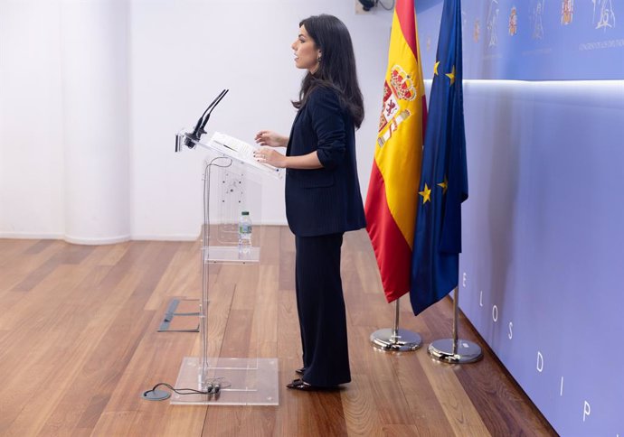 La portavoz de VOX en el Congreso, Pepa Millán, durante una rueda de prensa anterior a la Junta de Portavoces, en el Congreso de los Diputados, a 21 de mayo de 2024, en Madrid (España).