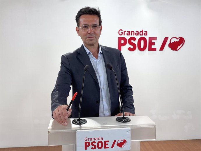 El diputado provincial del PSOE Paco Cuenca