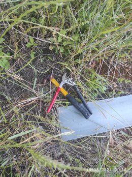 Las herramientas intervenidas a los detenidos para el corte del cable de cobre.