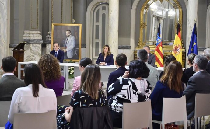 Pleno extraordinario en recuerdo de Martínez Castellano