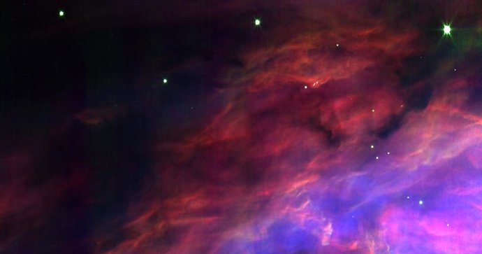 Esta imagen recortada del Telescopio Espacial James Webb captura un área al noreste del corazón de la Nebulosa de Orión.
