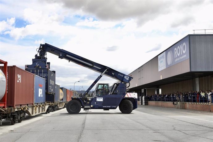 Archivo - Centro Logístico Intermodal de La Rioja (CLIR) de Transportes Royo