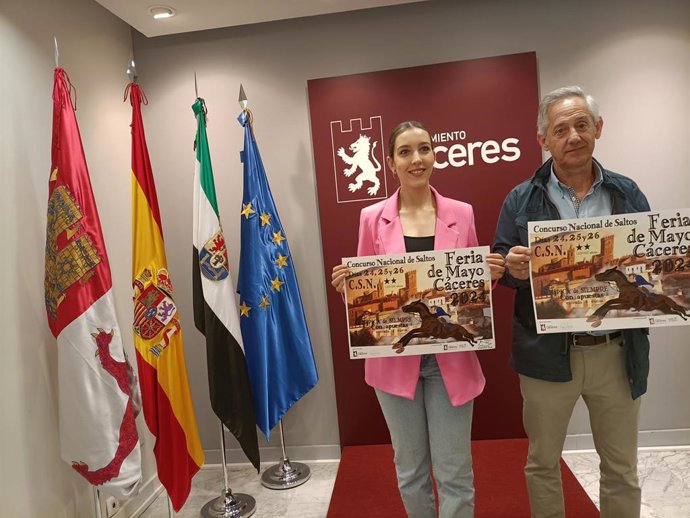 Noelia Rodríguez y Miguel Rodríguez en la presentación del LXXIX Concurso Hípico de Saltos de Cáceres