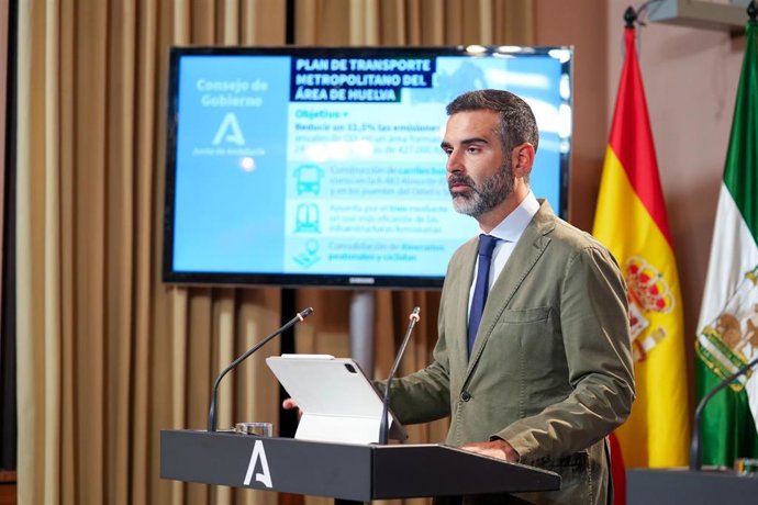 El consejero de Sostenibilidad, Medio Ambiente y Economía Azul y portavoz del Gobierno andaluz, Ramón Fernández-Pacheco, en la rueda de prensa posterior al Consejo de Gobierno.