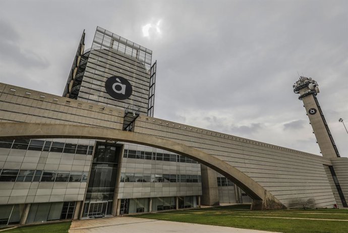 Archivo - Arxiu - Edifici de la seu de la televisió valenciana  Punt, a Valncia, Comunitat Valenciana (Espanya), a 17 de setembre del 2020.