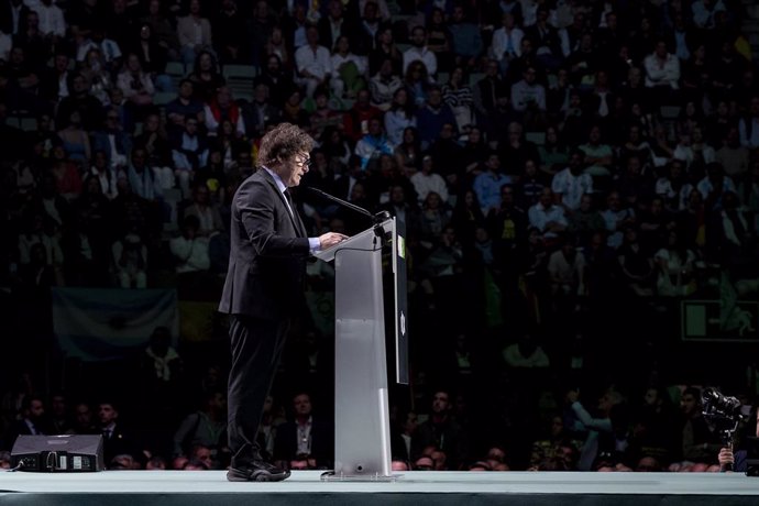 El president de l'Argentina, Javier Milei, intervé durant l'acte 'Viva 24' de Vox, al Palau de Vistalegre