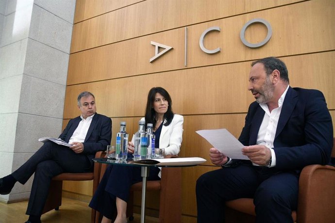 La conselleira de Vivenda e Planificación de Infraestruturas, María Martínez Allegue, en un acto en Ourense