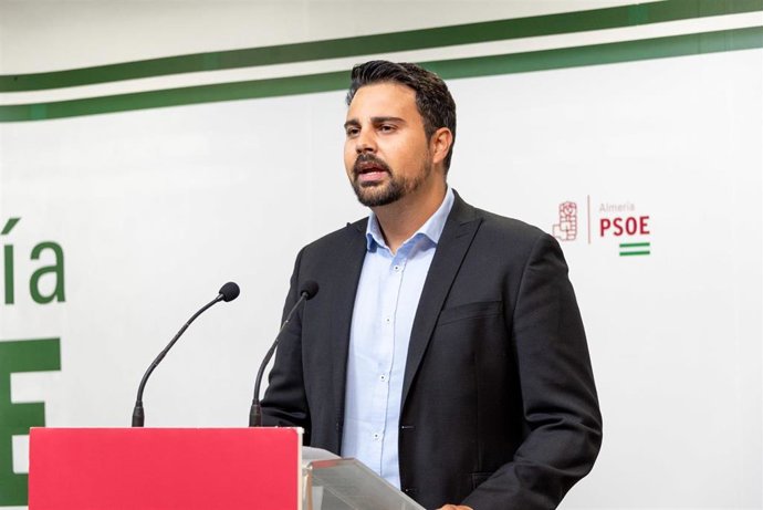 Mateo Hernández (PSOE).