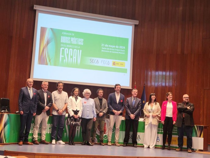 Acto de entrega del premio de buenas prácticas al proyecto 'RCD en la escuela' del SAMU 061.