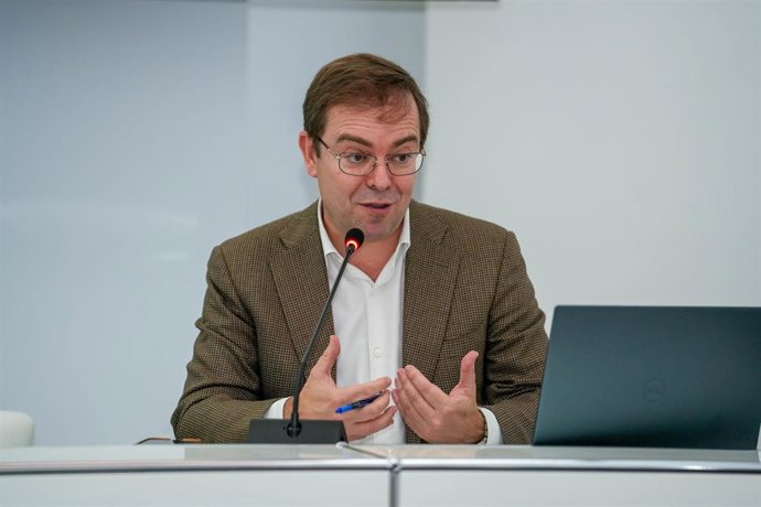 Archivo - El escritor Javier Sierra.