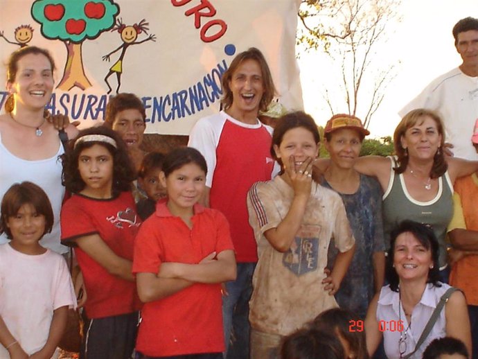 Familias del proyecto de ayuda social del Vertedero Encarnación