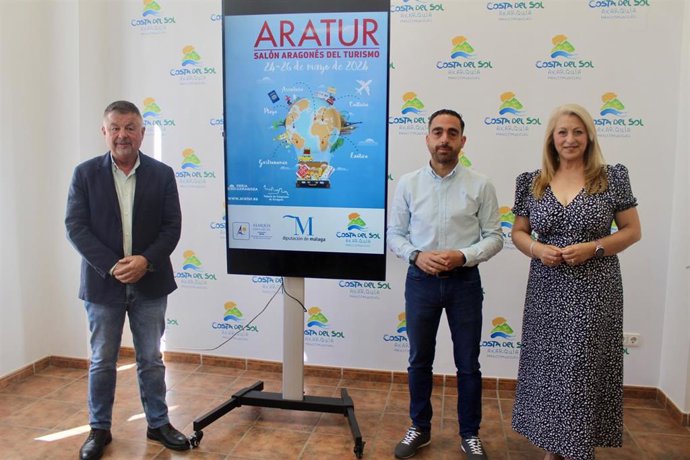 Jorge Martín, presidente de la Mancomunidad de Municipios de la Costa del Sol Axarquía y Álvaro Hurtado, presidente de APTA