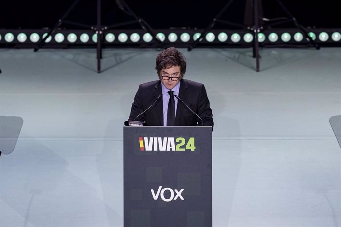 El presidente de Argentina, Javier Milei, interviene durante el acto ‘Viva 24’ de VOX, en el Palacio de Vistalegre, a 19 de mayo de 2024, en Madrid (España)