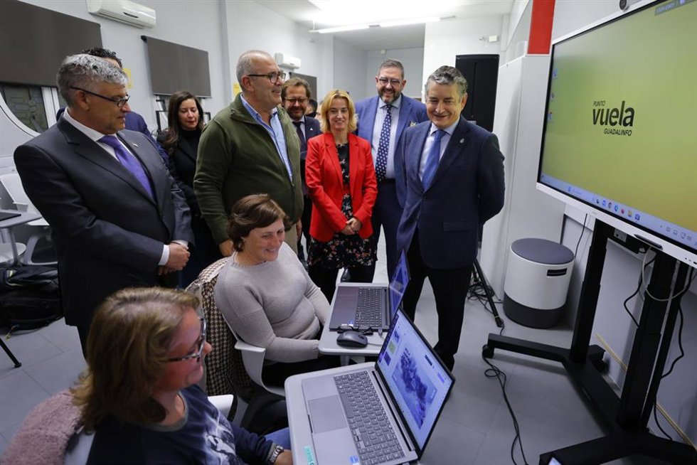 El consejero de la Presidencia, Antonio Sanz, en una imagen de archivo de un acto sobre competencias digitales.
