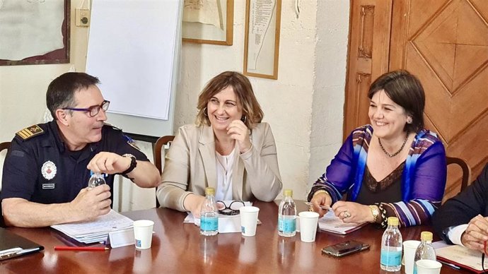 La consellera de Presidencia y Administraciones Públicas, Antnia Maria Estarellas, en la Junta Local de Seguridad de las fiestas de Sant Joan 2024