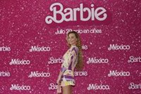 Compromís acusa Vox de "censurar" 'Barbie' i '20.000 especies de abejas" en la Biblioteca de Borriana