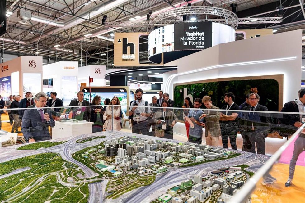 Maqueta oficial del desarrollo urbanístico de Los Cerros que se ha presentado hoy oficialmente en el marco de SIMA 2024