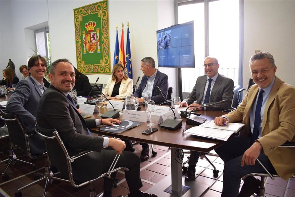 Escobar reclama que se amplíen los plazos de ejecución de las inversiones financiadas con fondos europeos