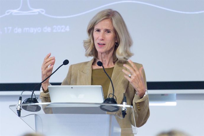 La ex ministra de Ciencia e Innovación Cristina Garmendia interviene durante la inauguración de la jornada 'El reto de la igualdad en el grupo SEPI', en la sede de la Fundación SEPI, a 17 de mayo de 2024, en Torrelodones, Madrid (España). La Fundación SEP