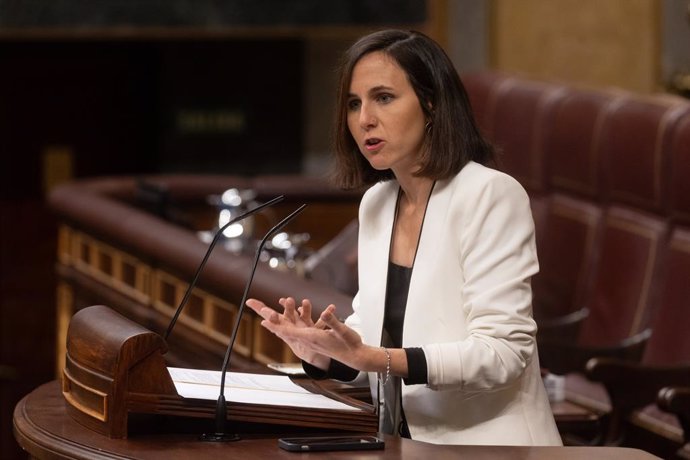 La portavoz de Podemos en el Congreso, Ione Belarra, interviene durante una sesión plenaria, en el Congreso de los Diputados, a 22 de mayo de 2024, en Madrid (España).