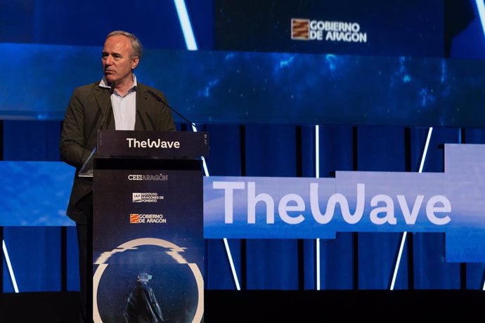 El presidente del Gobierno de Aragón, Jorge Azcón, ha intervenido en el congreso 'The Wave'.