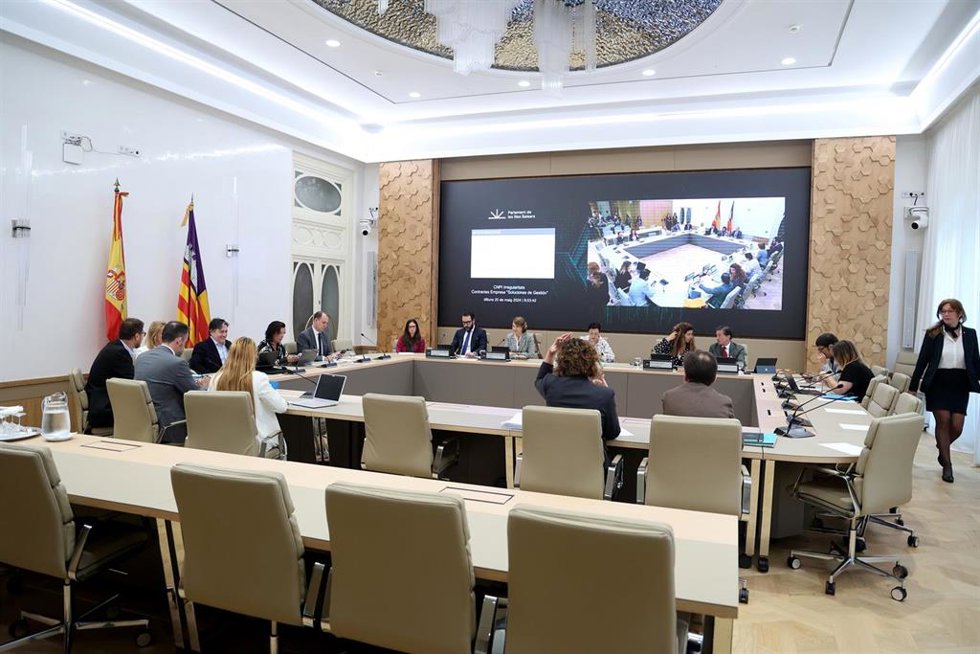 La comisión de investigación de las mascarillas, reunida el pasado lunes para la comparecencia de Víctor de Aldama.