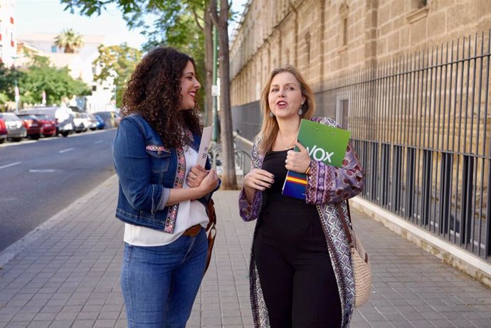 La portavoz de Vox en el Ayuntamiento, Cristina Peláez, en el barrio de la Macarena.