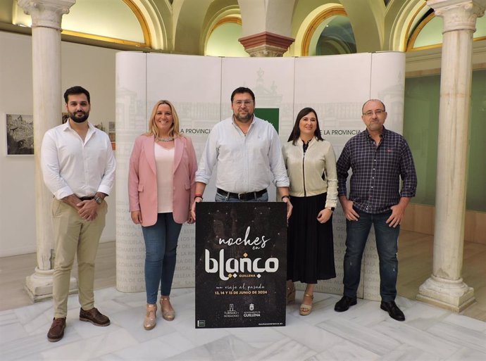 Presentación del cartel y el programa de las 'Noches en Blanco' de Guillena (Sevilla).