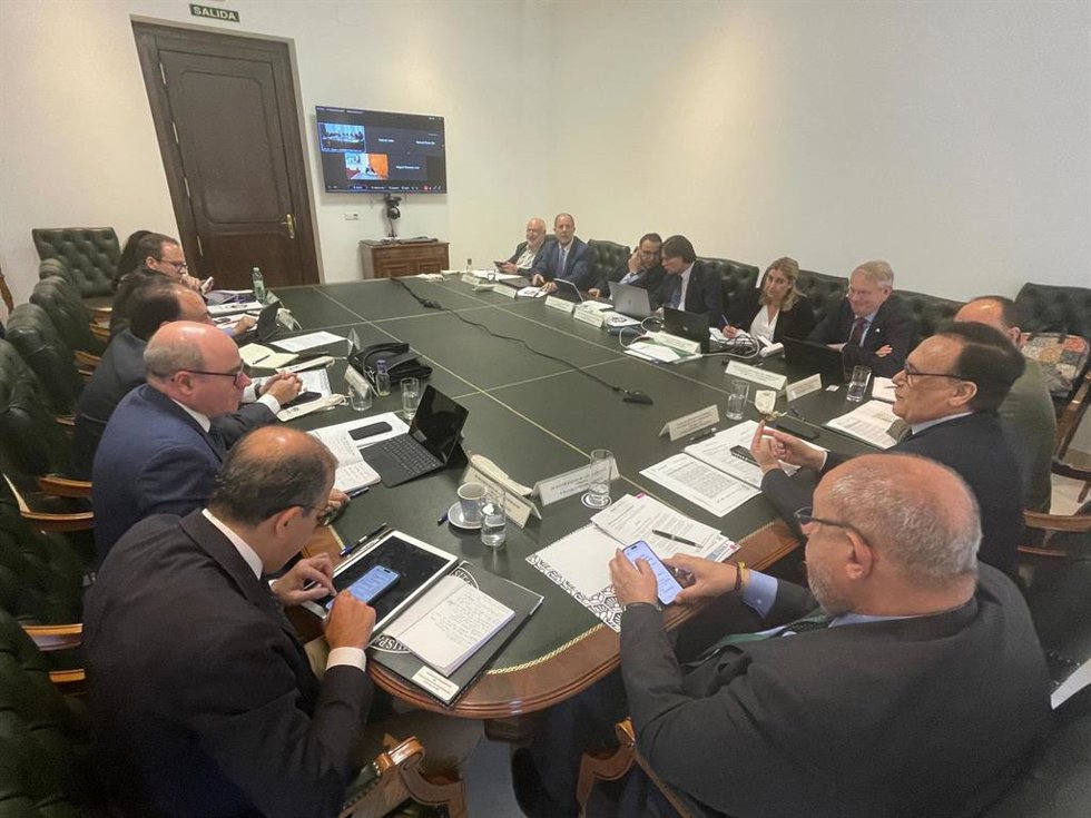 El Consejo Andaluz de Universidades (CAU), presidido por el consejero José Carlos Gómez Villamandos, ha emitido informe de la distribución de los recursos contemplados en el modelo de financiación y de inversiones para infraestructuras.