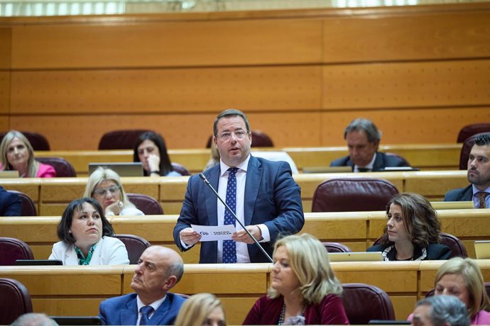 El senador del PP, Agustín Almodobar, durante una sesión plenaria en el Senado, a 23 de abril de 2024, en Madrid (España). 
