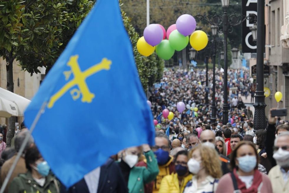 Archivo - Manifestación en Oviedo por la oficialidad del asturiano y el gallego-asturiano