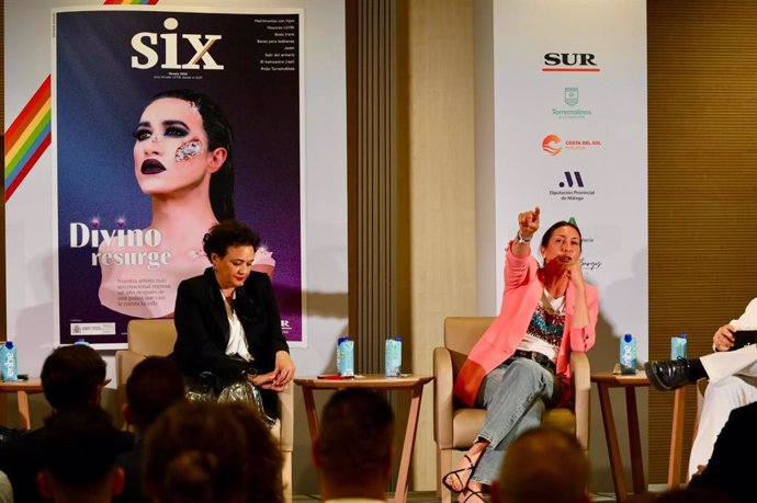 La consejera de Inclusión Social, Juventud, Familias e Igualdad, Loles López, durante el acto de presentación de la nueva edición de la revista SIX de Diario Sur.