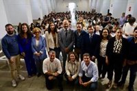 Loles López llama a los jóvenes a combatir el acoso Lgtbifóbico: “Sois la esperanza de la libertad”