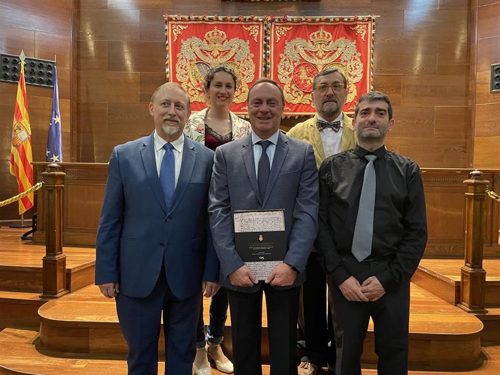 Montaner, Moran,Alfaro, Ortiz y Bellido, autores del trabajo.