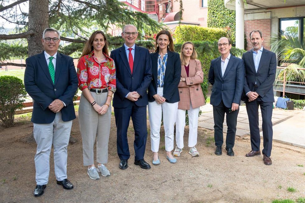 La Fundación Nemesio Díez y la UIC fomentarán el acceso a la educación a todos los estudiantes con talento
