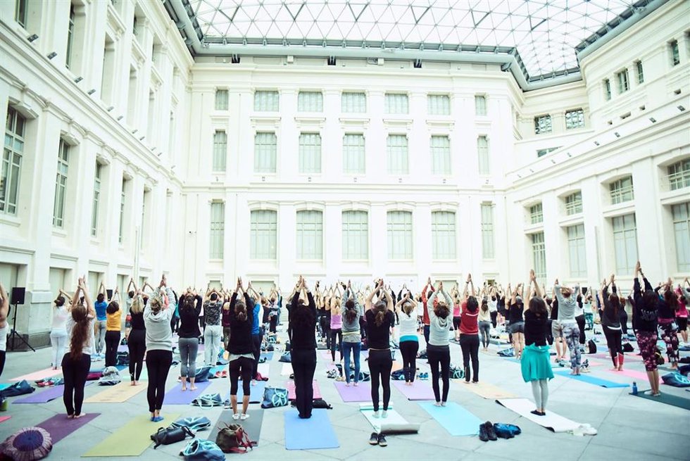 'Yoga Por Refugio'