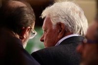 El PSOE defiende la sanción a Lambán que critica Felipe González y pone a Zapatero como ejemplo de lealtad al partido