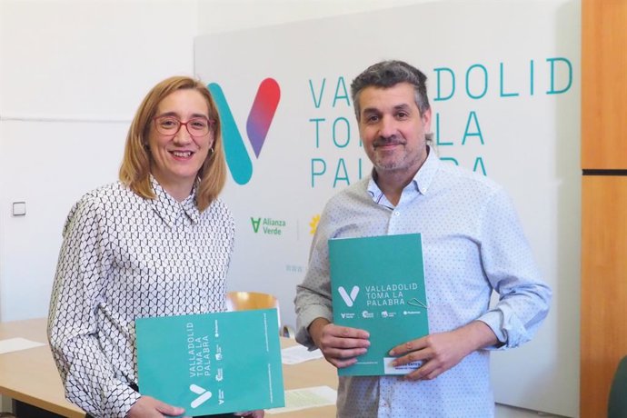 Los concejales de VTLP Rocío Anguita y Jonathan Racionero.