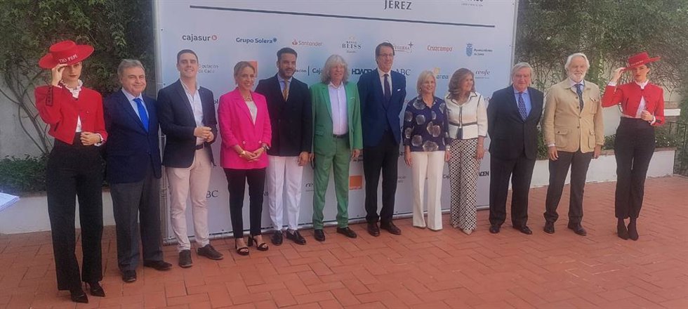 Foto de familia de la presentación en Sevilla de la X edición del Tío Pepe Festival de Jerez (Cádiz)
