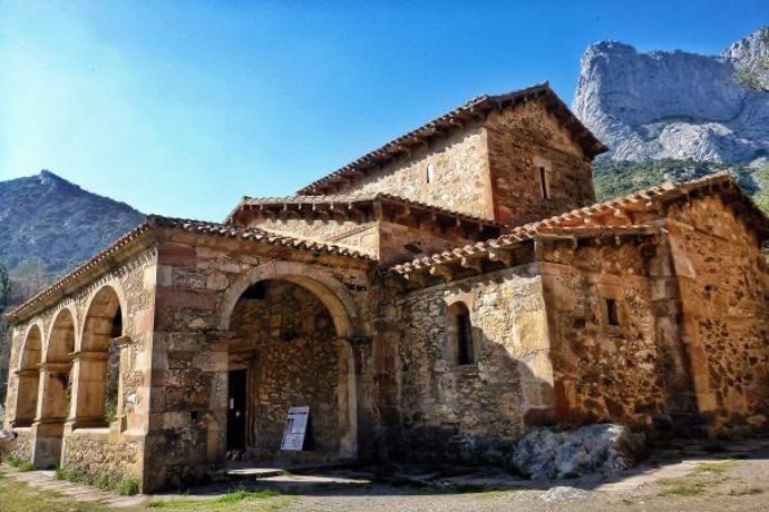 Archivo - Iglesia de Santa María de Lebeña en Cillorigo de Liébana.