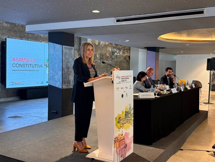 La alcaldesa de Granada, Marifrán Carazo, interviene en la asamblea del Spain Convention Bureau