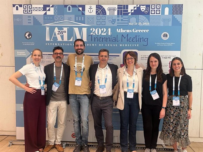 Representantes del Imelec en el 26 Congreso de la Academia Internacional de Medicina Legal, que se celebra en Grecia.