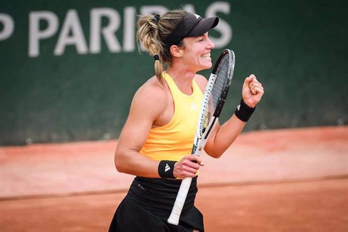Irene Burillo celebra una victoria en la fase previa de Roland Garros 2024