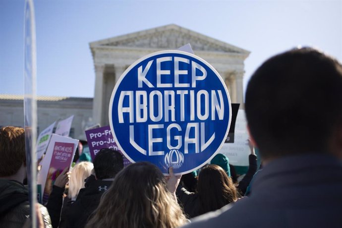 Archivo - Imagen de archivo de una manifestación en EEUU en favor del derecho al aborto