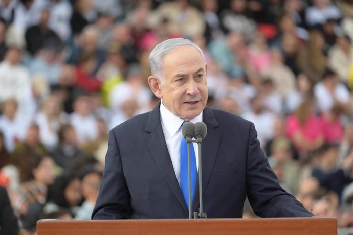 Archivo - March 7, 2024, Mitzpe Ramon, Israel: Israeli Prime Minister BENJAMIN NETANYAHU, Minister of Defense Yoav Gallant and IDF Chief of the General Staff, Lieutenant General, Herzi Halevi partake in the IDF Combat Officers Course graduation ceremony a