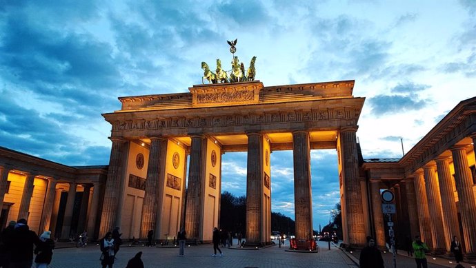 Puerta de Brandeburgo (Berlín). Alemania es el principal destino inversor en el extranjero de las empresas vascas.
