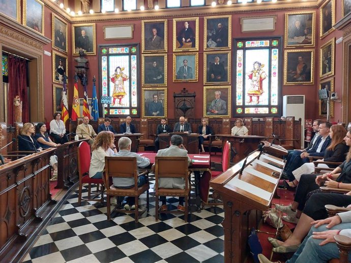 Pleno extraordinario en el Ayuntamiento de Palma por el derrumbre en un local.
