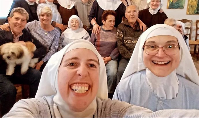 Las monjas clrarisas en una fotografía publicada en redes sociales