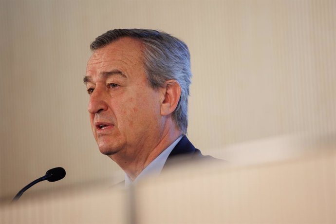 El CEO de Banco Sabadell, César González-Bueno, durante una rueda de prensa de presentación de los resultados de Banco Sabadell correspondientes al primer trimestre de 2024, a 25 de abril de 2024, en Madrid (España). El Grupo Banco Sabadell obtuvo un bene